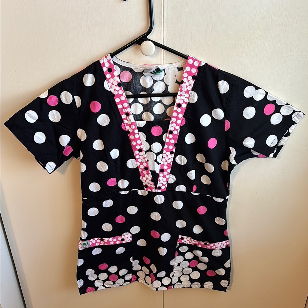 WS Gear Women’s XS Polka Dot V-Neck Scrub Top